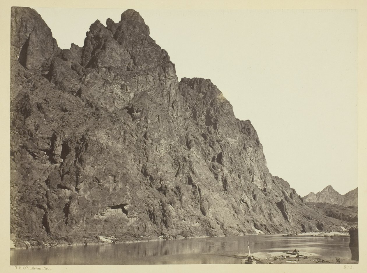 Falaise en face du camp Big Horn, Black Cañon, fleuve Colorado - Timothy O