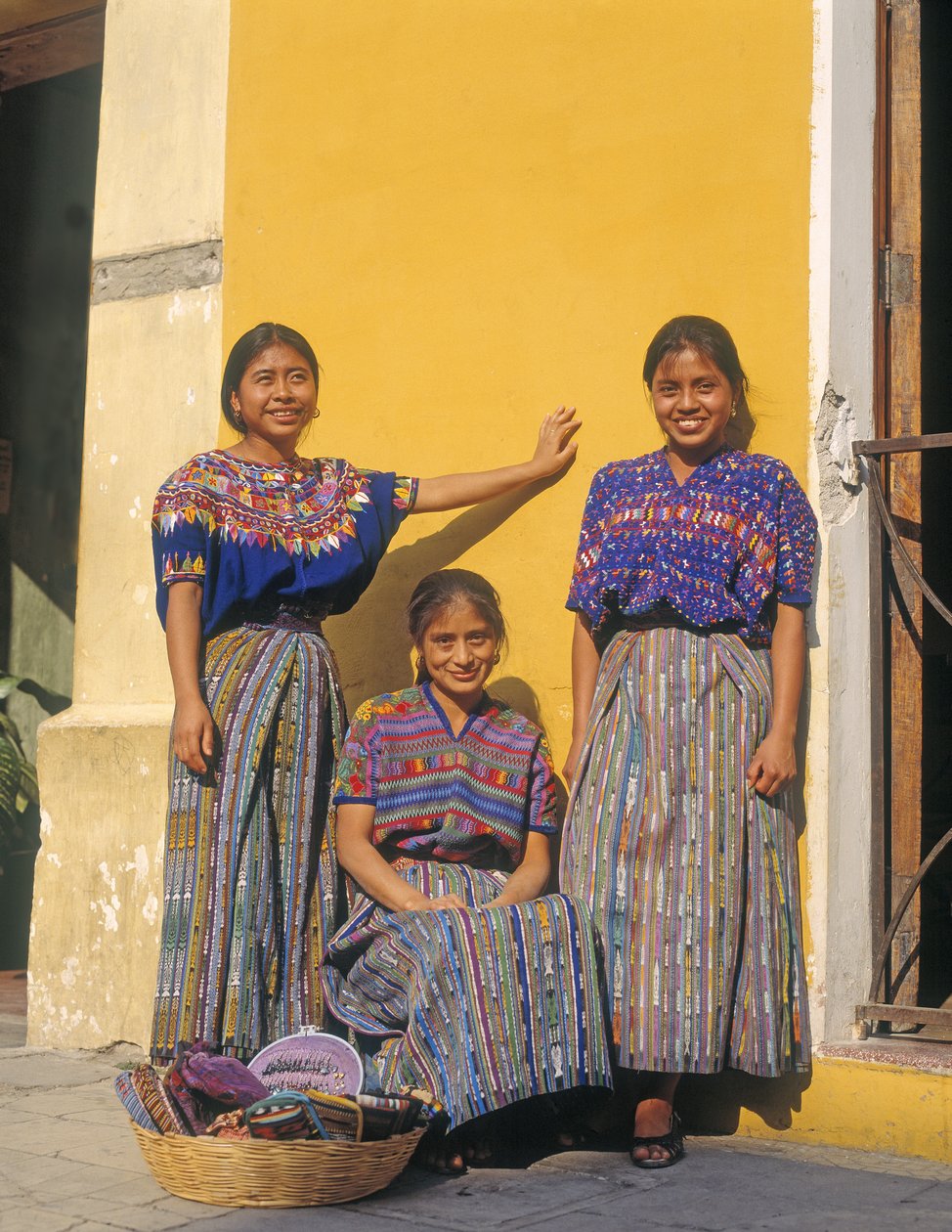 Trois dames guatémaltèques - Unbekannt Unbekannt