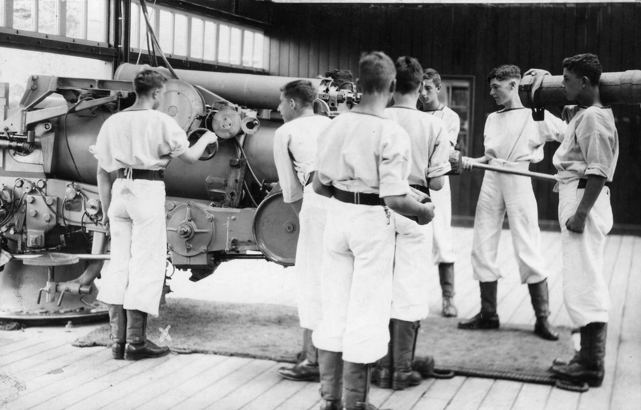Exercice de canon de 6 pouces, établissement de formation de la Royal Navy, Shotley, Suffolk - Unbekannt