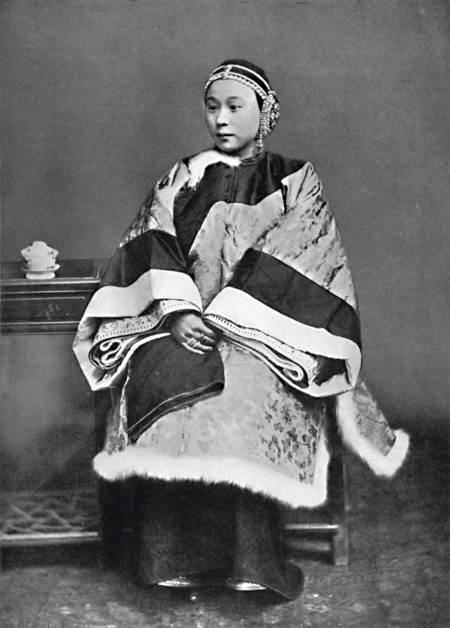 Une dame chinoise de haut rang en costume complet, 1902 - Unbekannt