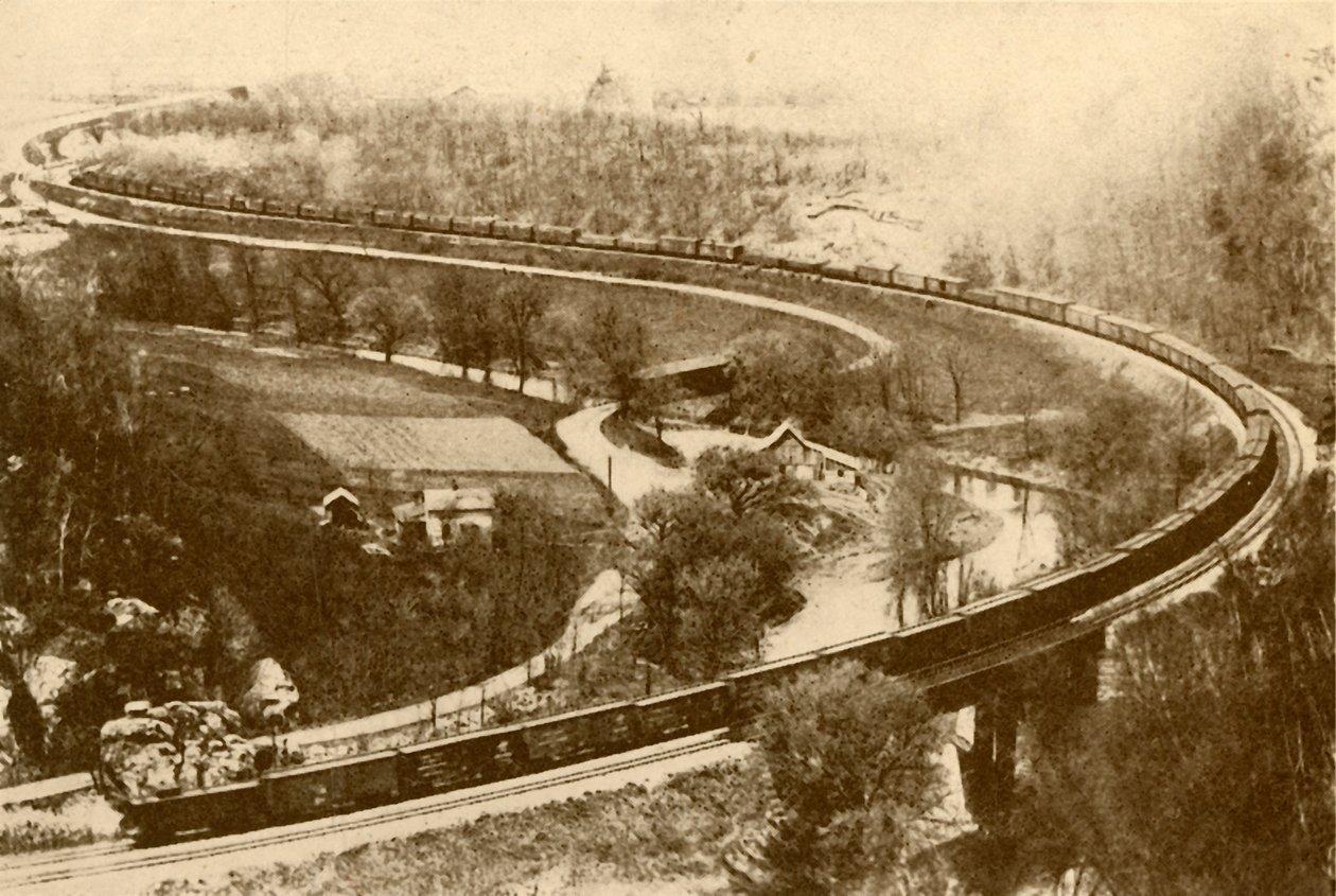 Un train de marchandises gigantesque de cinquante-quatre wagons tiré par une seule locomotive, Chicago et North West Railway, 193 - Unbekannt