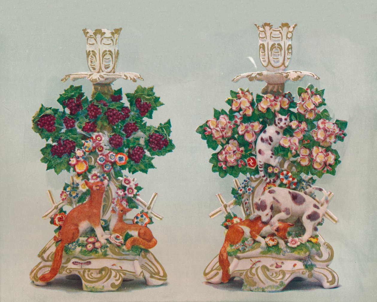 Une paire de chandeliers Chelsea, XVIIIe siècle - Unbekannt