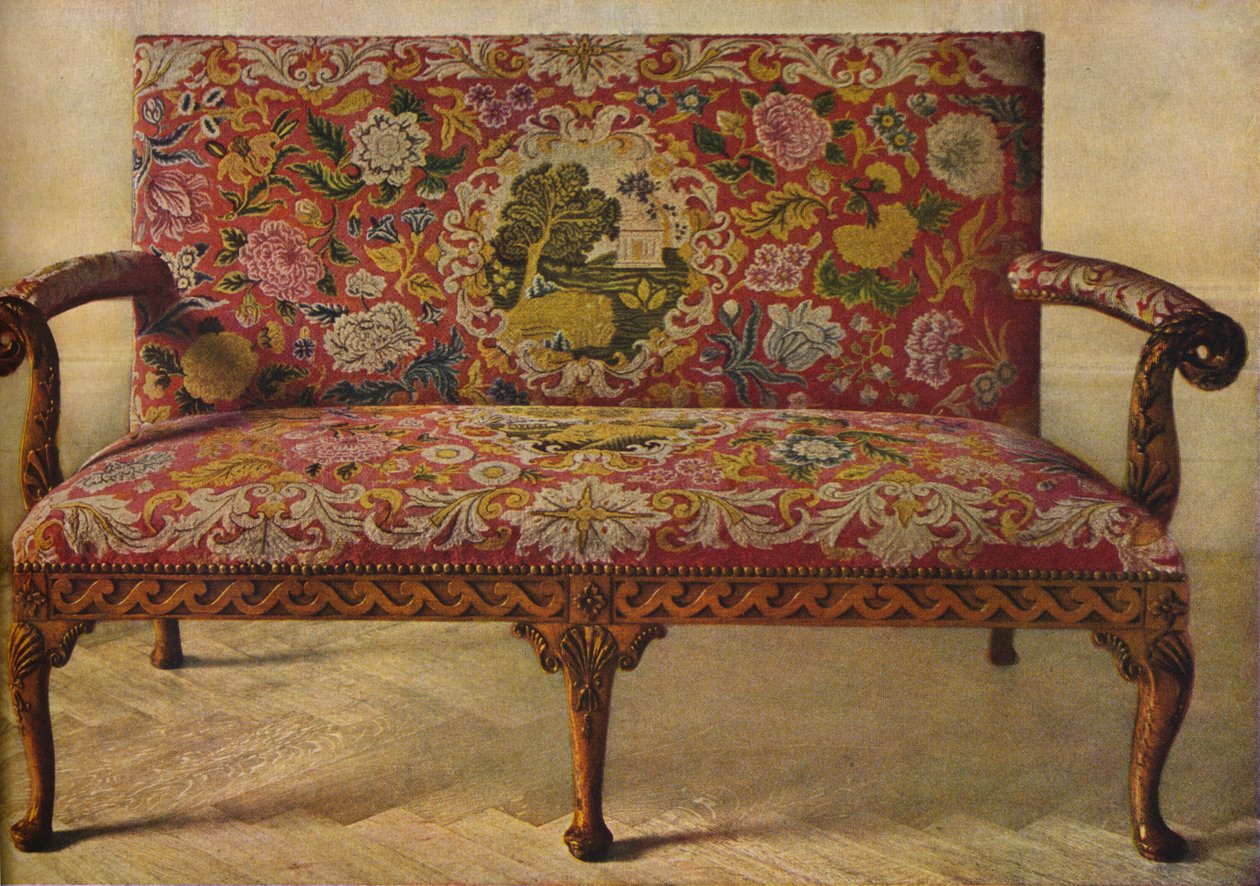 Un canapé Queen Anne rembourré en petit point, vers 1900, 1936 - Unbekannt