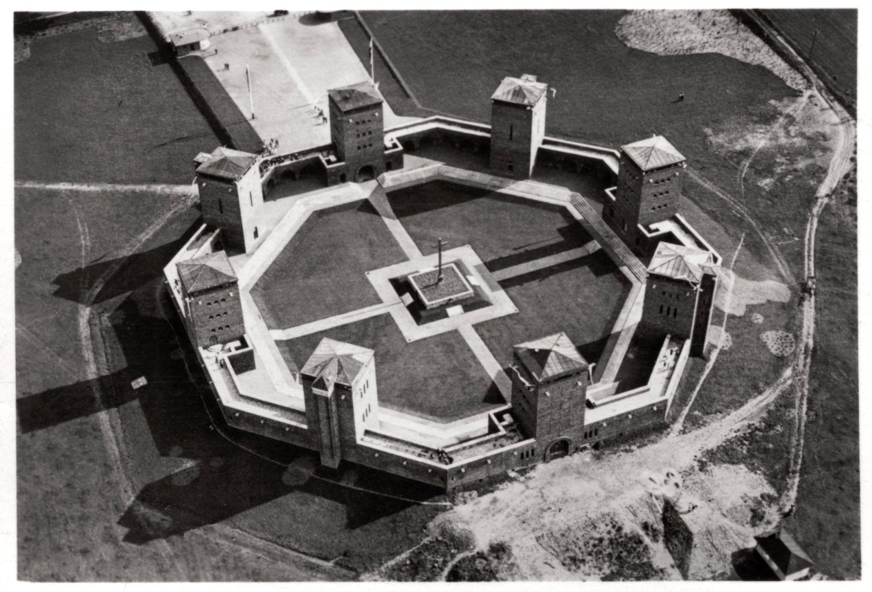 Vue aérienne du Mémorial de Tannenberg, près d