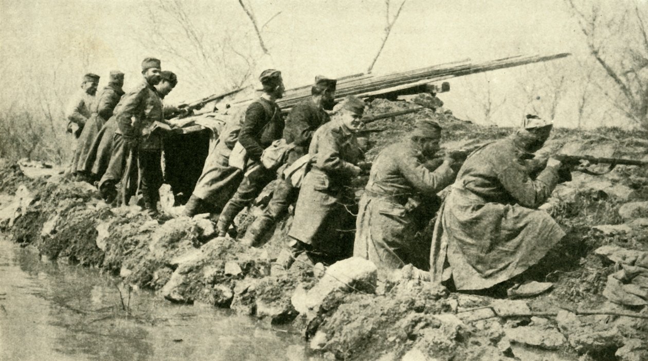 Après les pluies : Infanterie serbe... pendant les inondations, Première Guerre mondiale, c1915, c1920 - Unbekannt