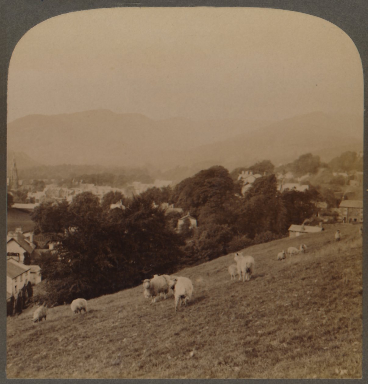 Ambleside, dans la belle vallée de Rothay, Lake District, Angleterre, 1903 - Unbekannt