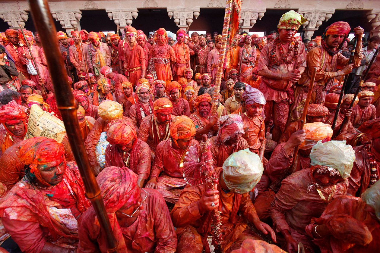 Villageois de Barsana célébrant Holi à Nandgaon, Inde - Unbekannt