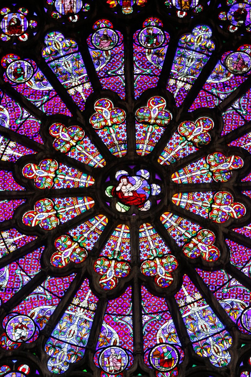 Basilique de Saint-Denis, Transept nord, Vitrail (détail), Rosace au-dessus de la porte centrale, Saint-Denis, France - Unbekannt