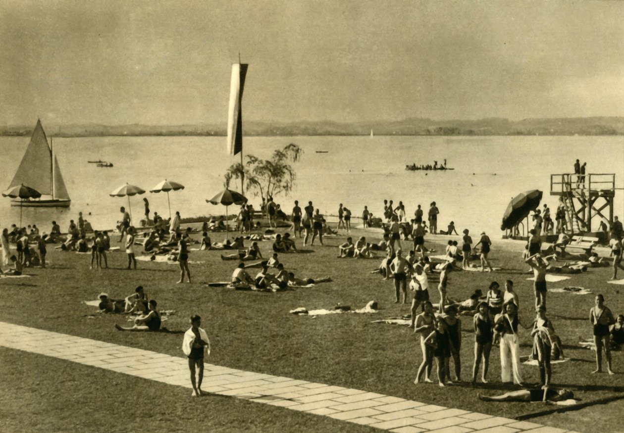 Baigneurs sur les rives du lac de Constance, Bregenz, Autriche, vers 1935 - Unbekannt