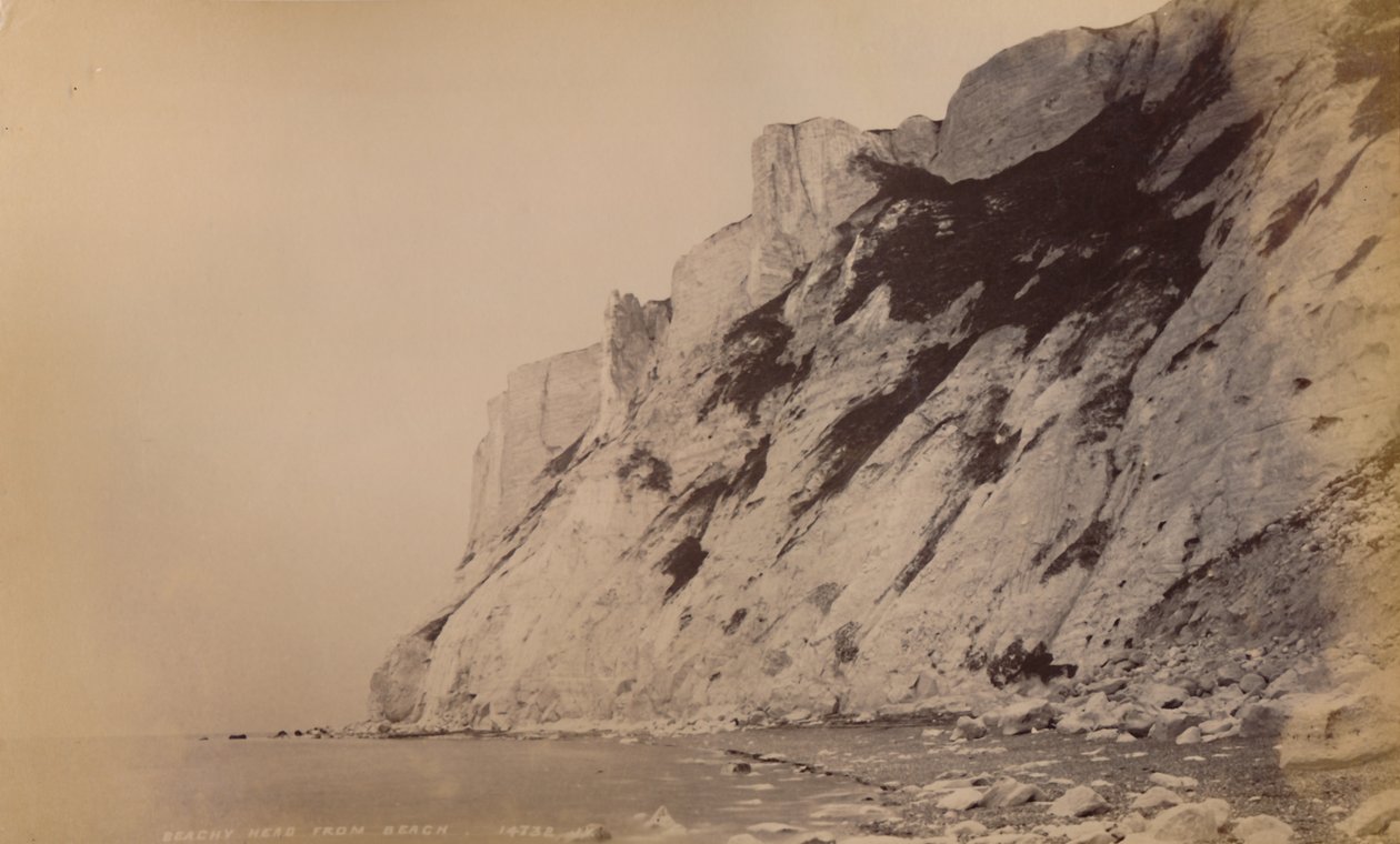 Beachy Head depuis la plage, 1929 - Unbekannt