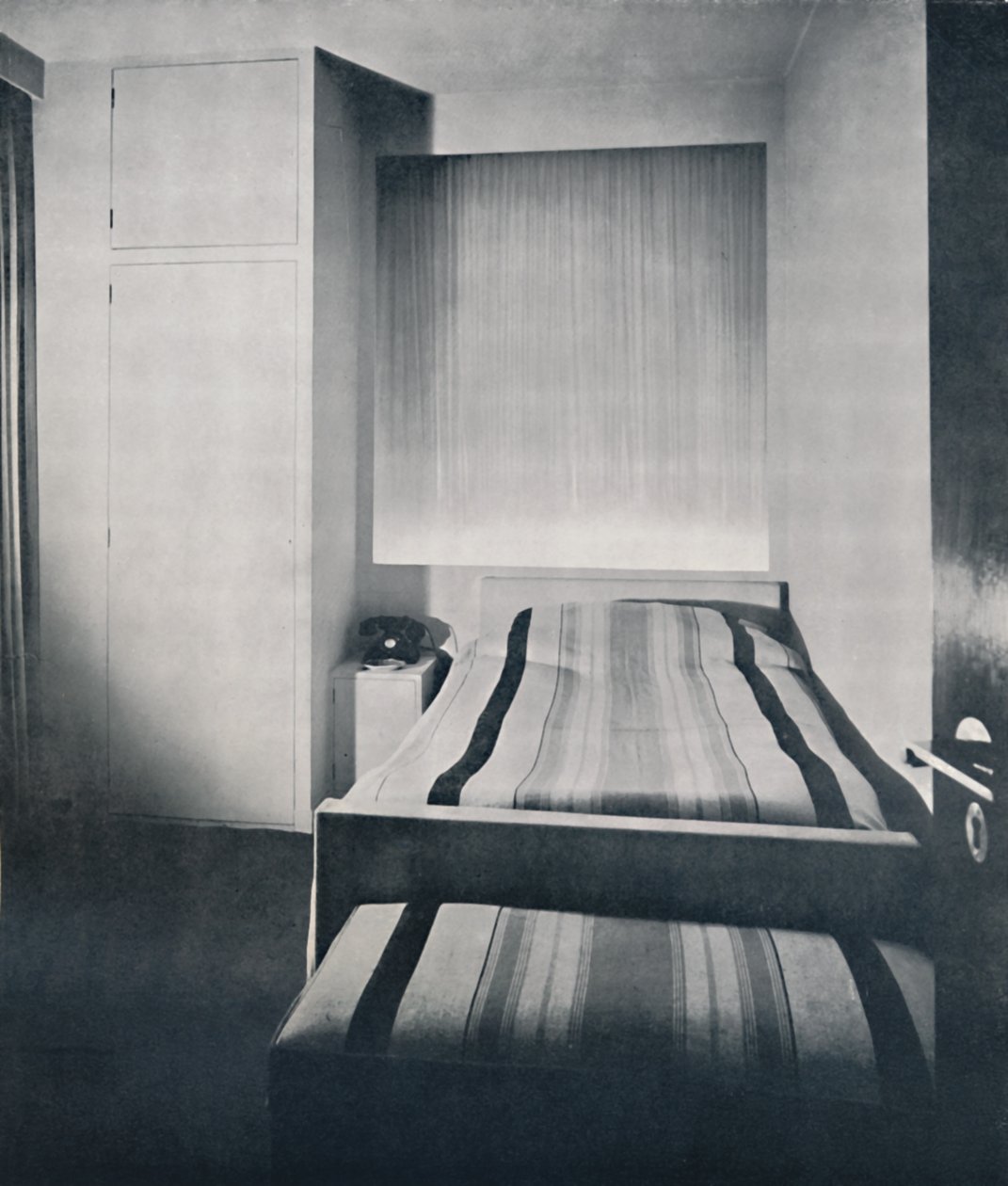 Chambre par Bird Iles Ltd., de Londres, 1936 - Unbekannt