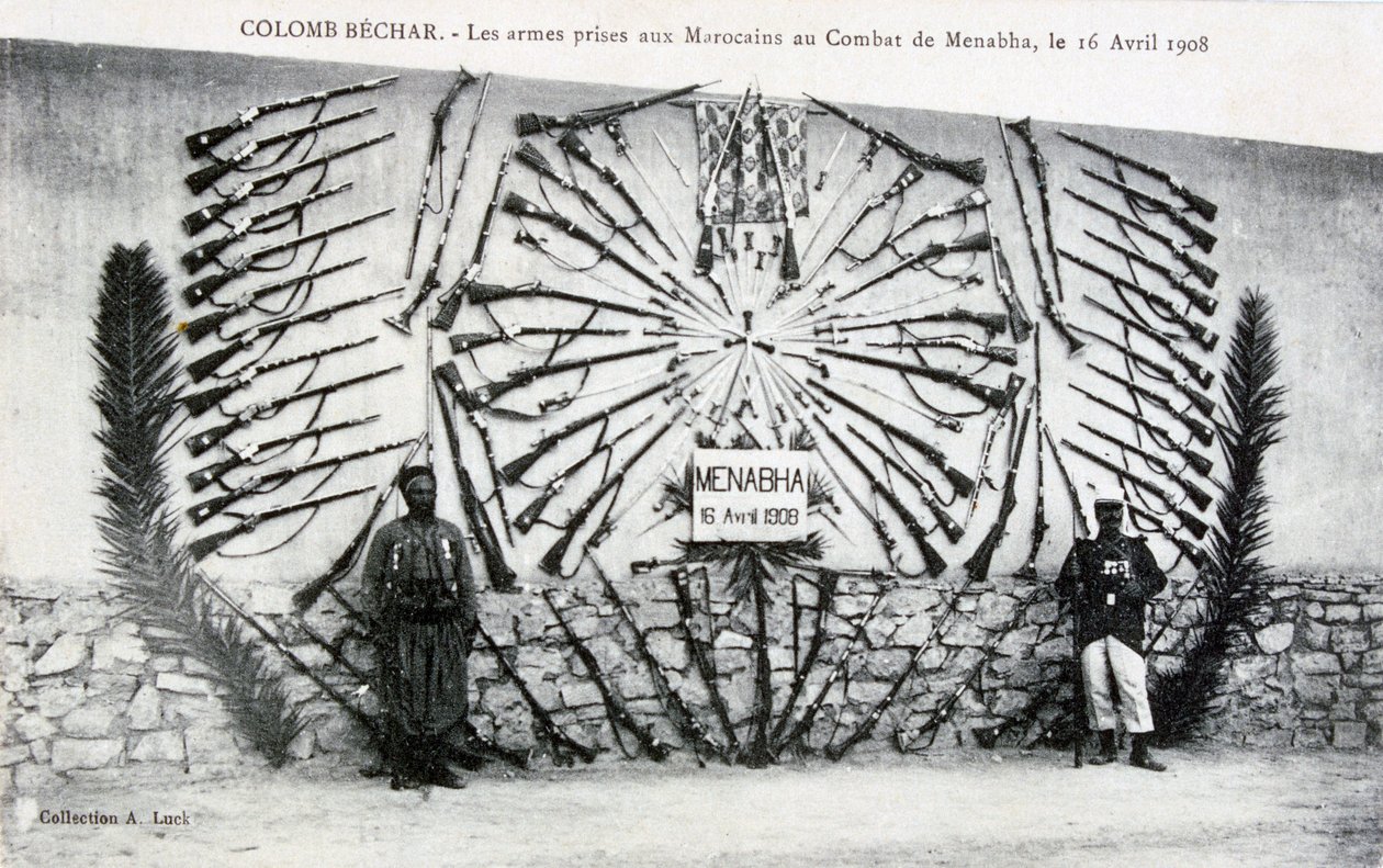 Armes capturées de la bataille de Menabha, Colomb-Béchar, Algérie, vers 1910 - Unbekannt