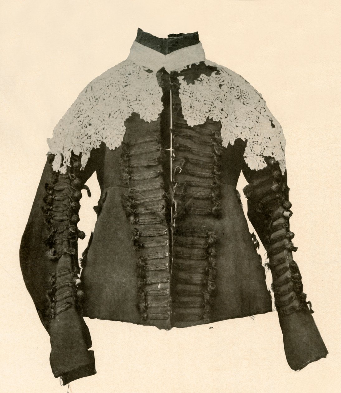 Pourpoint en drap noir orné de galons de soie et de boutons au crochet, XVIIe siècle, 1937 - Unbekannt