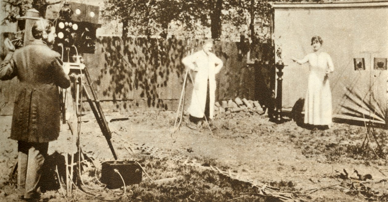 Eugène Lauste enregistrant la première image animée et sonore combinée, c1905, 1935 - Unbekannt