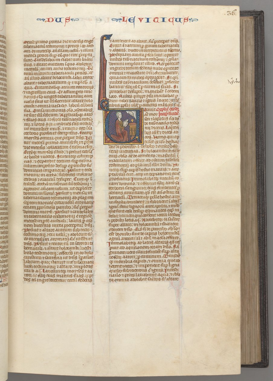 Fol. 36r, Lévitique, initiale historiée V, Moïse offrant un agneau sacrificiel sur un autel - Unbekannt