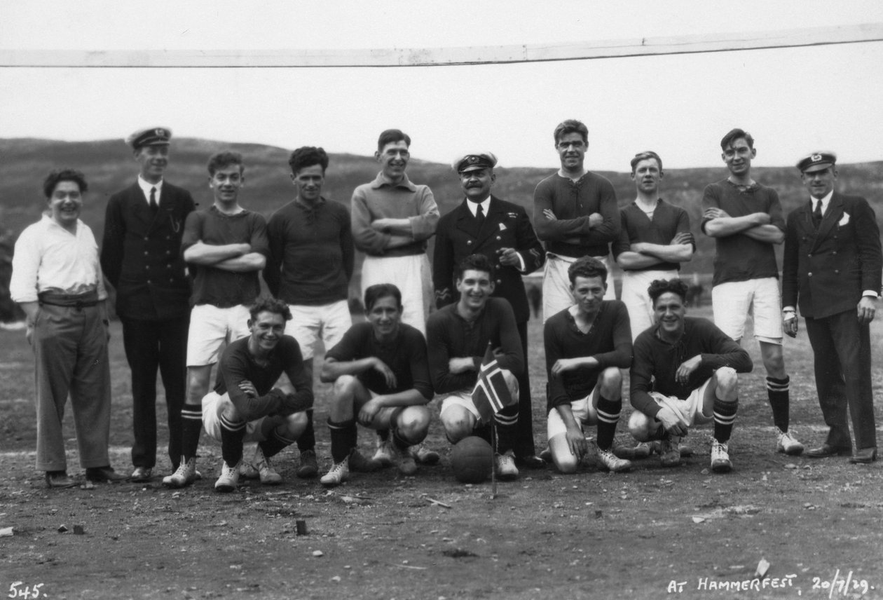 Équipe de football, Hammerfest, nord de la Norvège, 20 juillet 1929 - Unbekannt