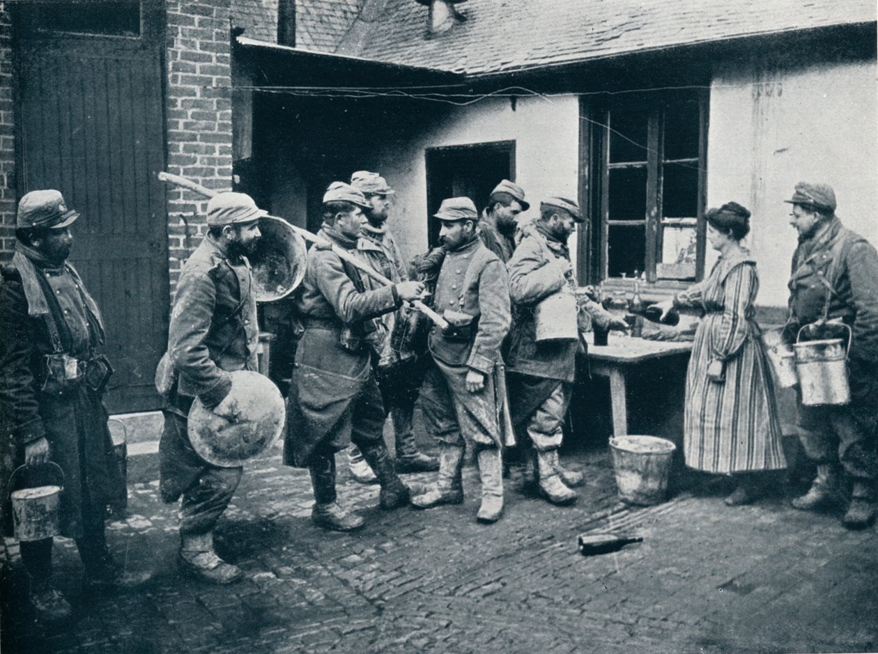 Soldats français revenant des tranchées faisant une halte pour se rafraîchir, vers 1914 - Unbekannt