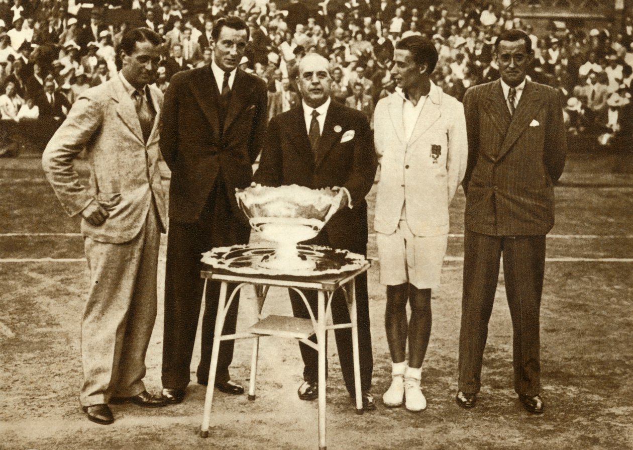 La Grande-Bretagne remporte le championnat de tennis de la Coupe Davis, Paris, 30 juillet 1933, 1935 - Unbekannt