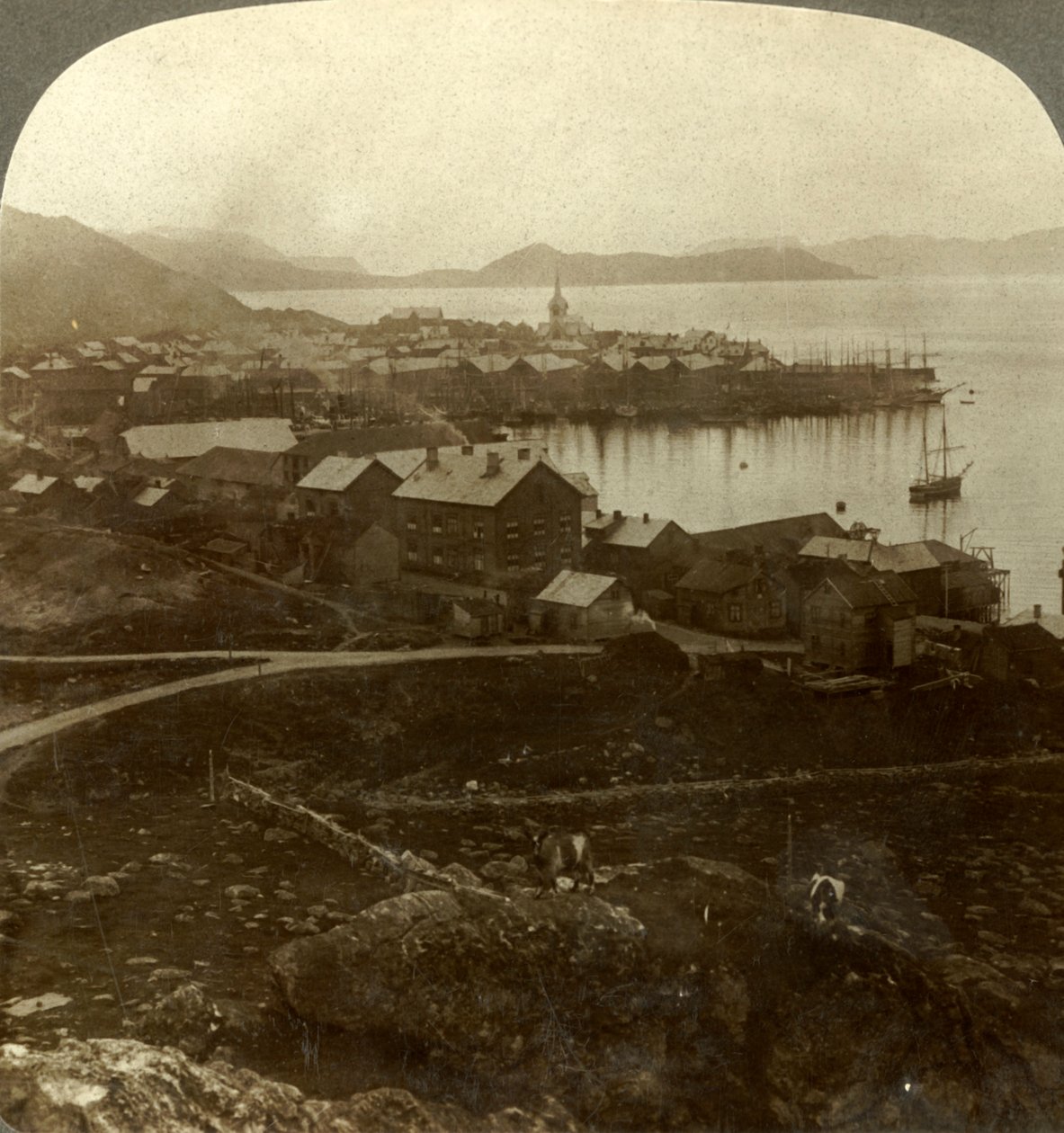 Hammerfest. La ville la plus septentrionale du monde - pas de coucher de soleil du 13 mai au 29 juillet, Norvège, vers 1905 - Unbekannt
