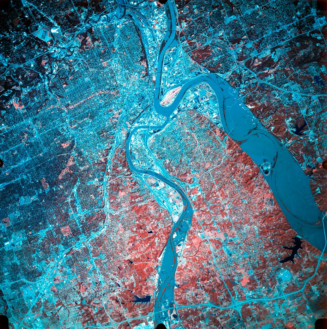 Photographie infrarouge de la confluence des rivières Missouri et Kansas, USA, 19 juillet 1993 - Unbekannt
