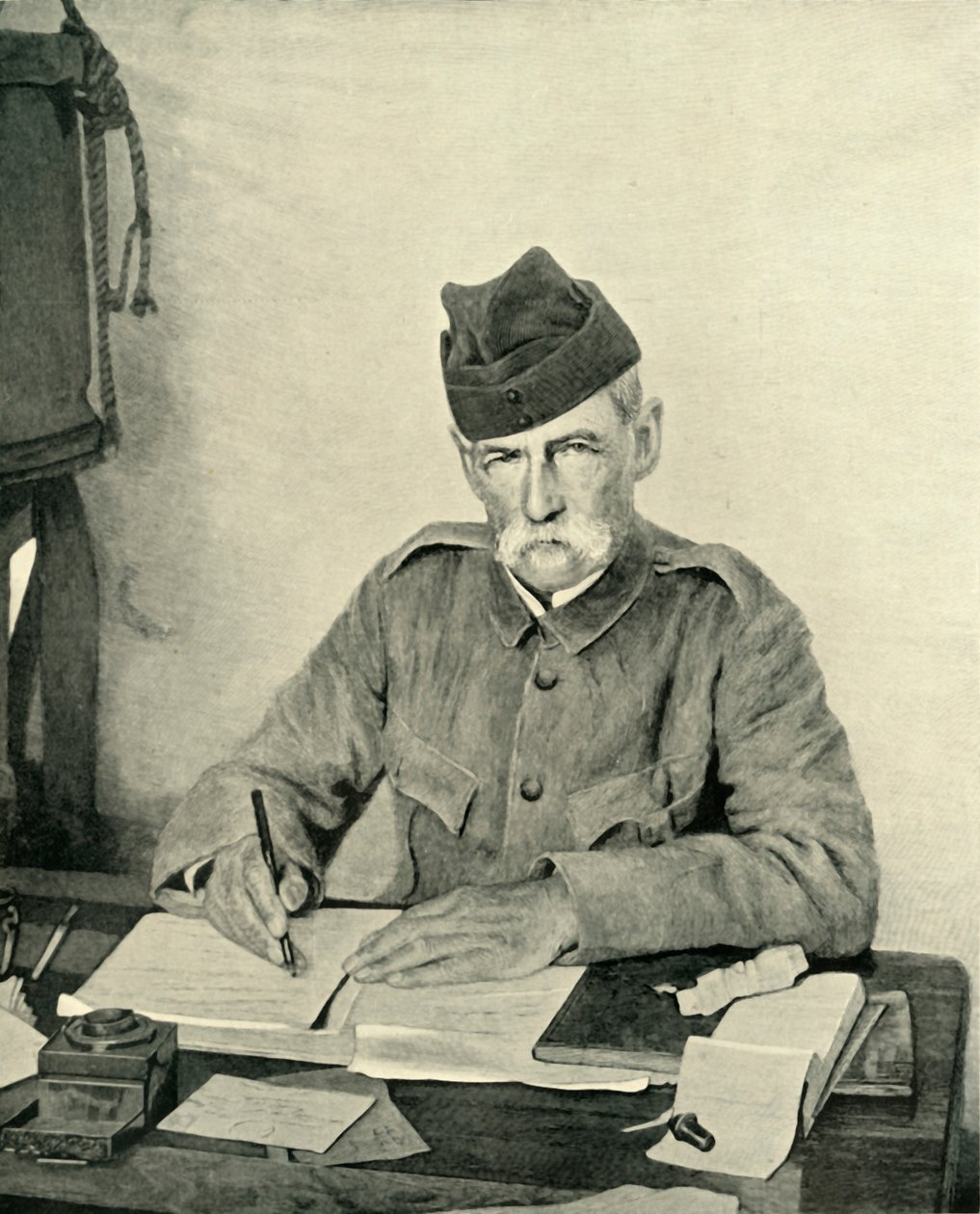Lord Roberts écrivant dans sa tente, vers 1900, 1901 - Unbekannt