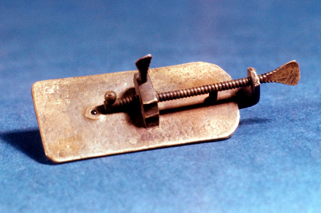 Microscope par Anton Van Leeuwenhoek, néerlandais, vers 1670 - Unbekannt