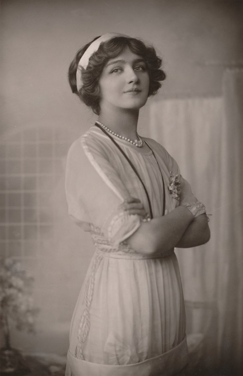 Miss Lily Elsie, 1886-1962, en Alice dans la Dollar Princess - Unbekannt