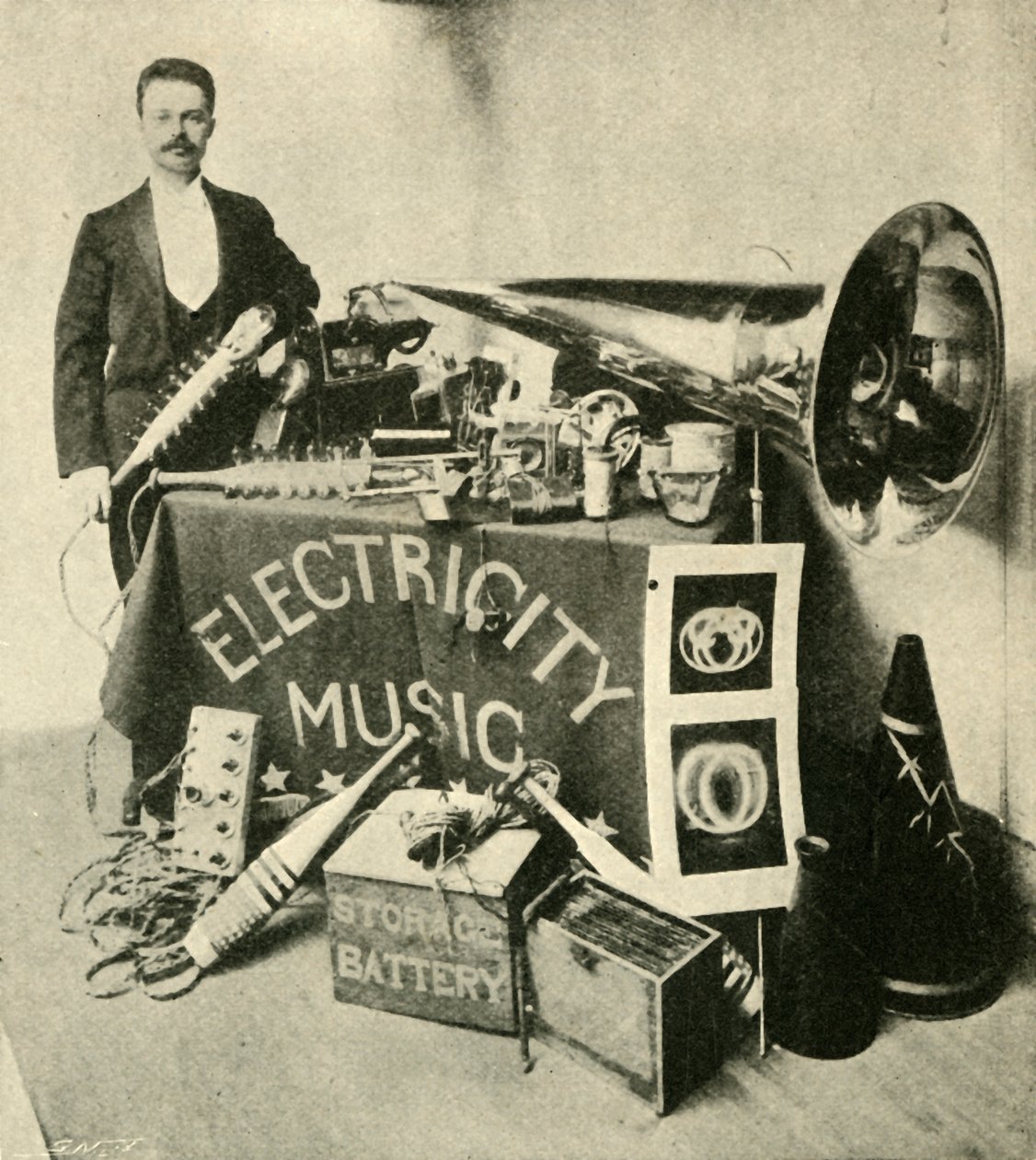 M. Patterson et son appareil, 1900 - Unbekannt