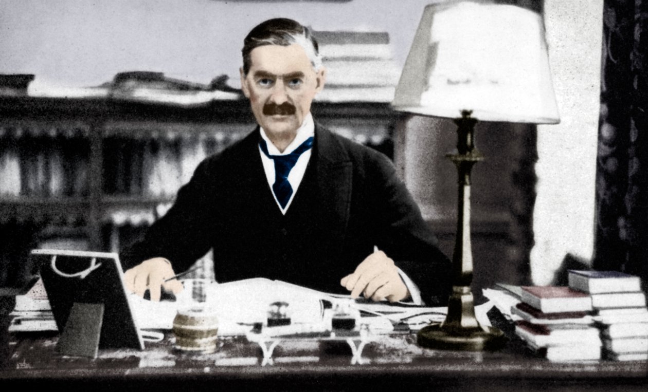 Neville Chamberlain, Premier ministre britannique - Unbekannt