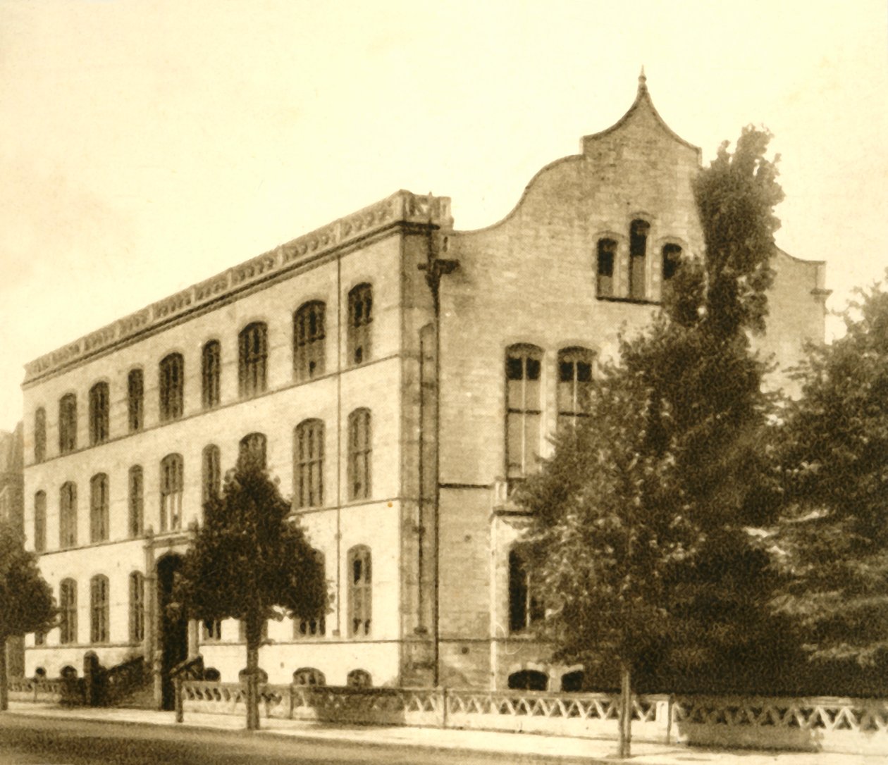 No. 75. École Cardinal Vaughn, 1923 - Unbekannt