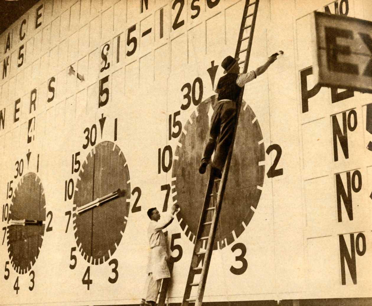 Peintres au travail sur le tote de White City, West London, 1932 - Unbekannt