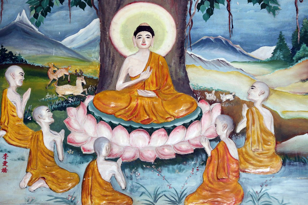 Temple Quan The Am Bo Tat. Bouddha Shakyamuni prêchant le sermon - la roue de la loi - à ses cinq disciples. Vung Tau, Vietnam - Unbekannt
