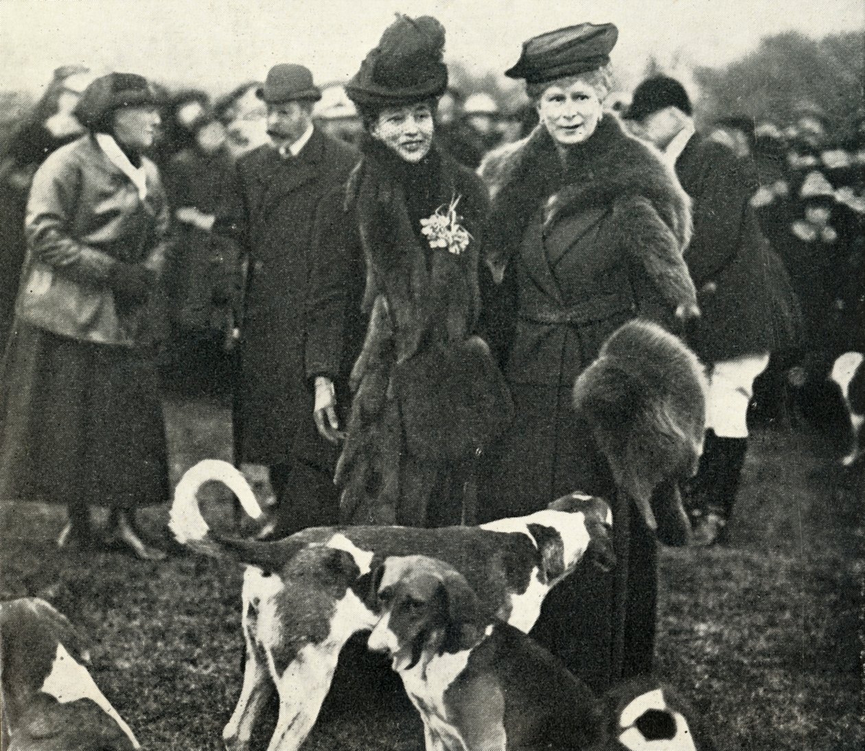 La reine Mary et la reine Alexandra à une réunion du West Norfolk Hunt - Unbekannt