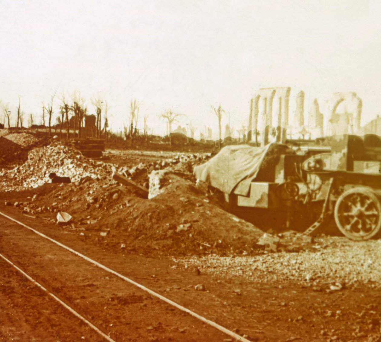 Lignes de chemin de fer au village de Noordschote, Flandre, Belgique, vers 1914-1918 - Unbekannt