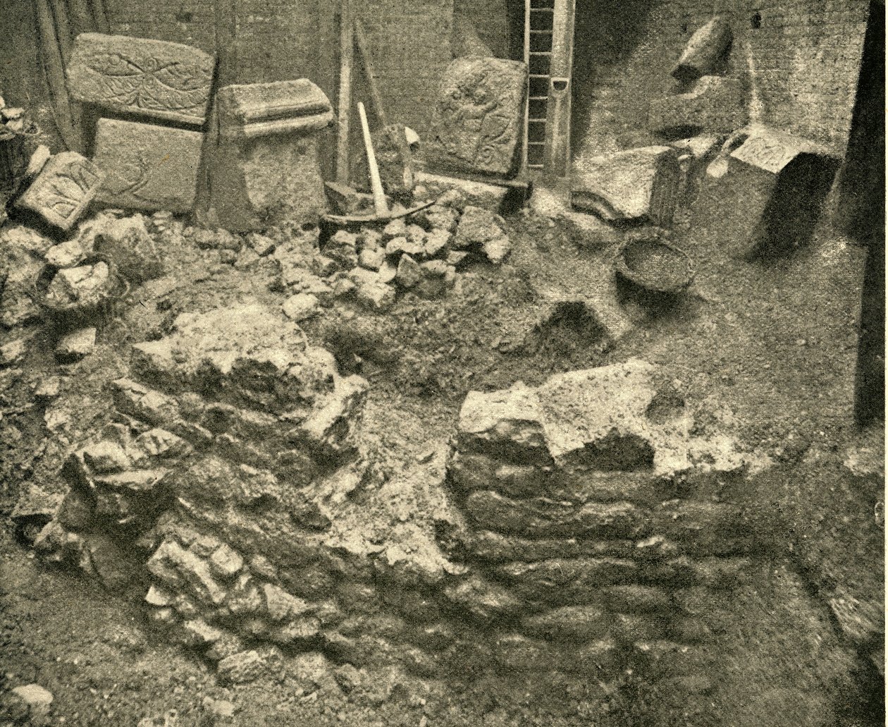Vestiges romains trouvés dans un bastion du mur de Londres, 1908 - Unbekannt