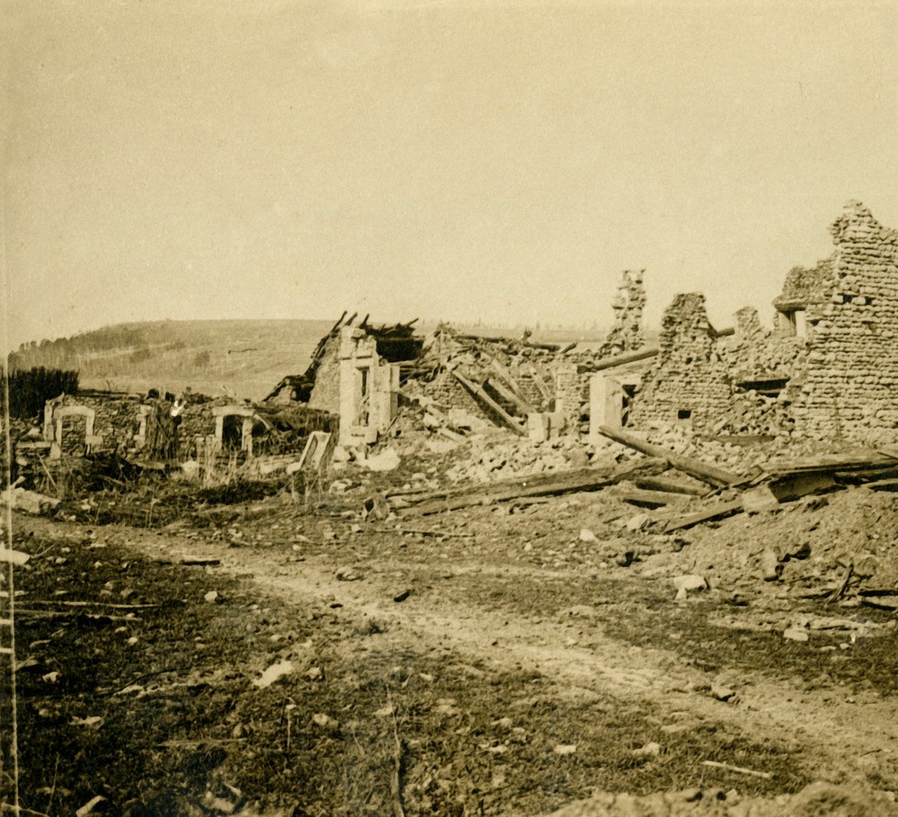 Ruines des Éparges, nord de la France, vers 1914-1918 - Unbekannt