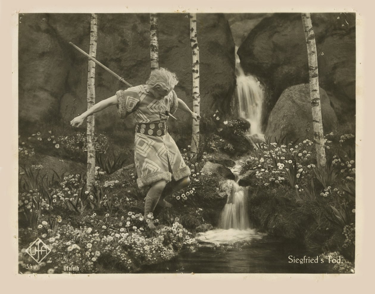 Scène du film Die Nibelungen: Siegfried par Fritz Lang, 1924 - Unbekannt