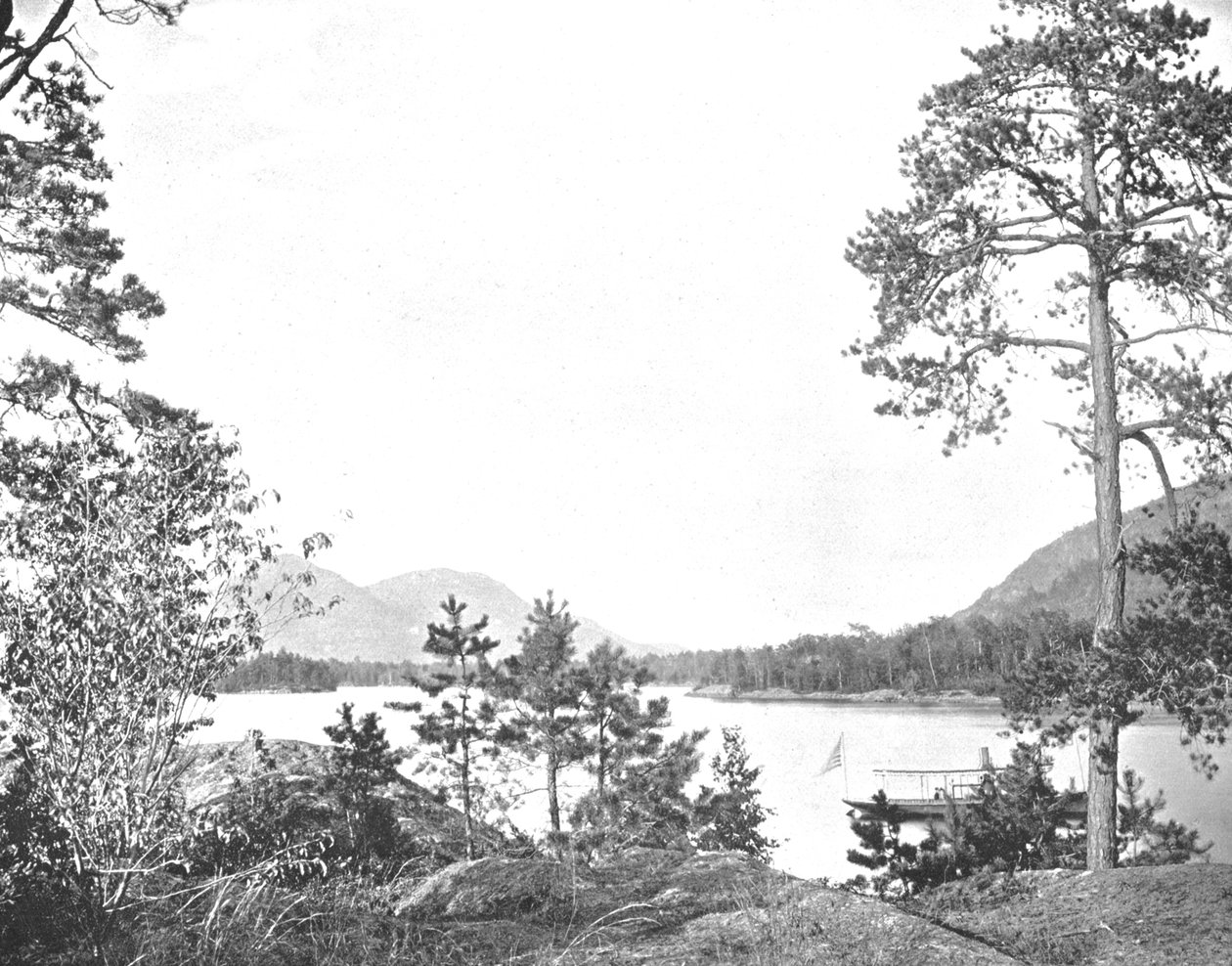 Mont Shelving Rock, lac George, État de New York, USA - Unbekannt
