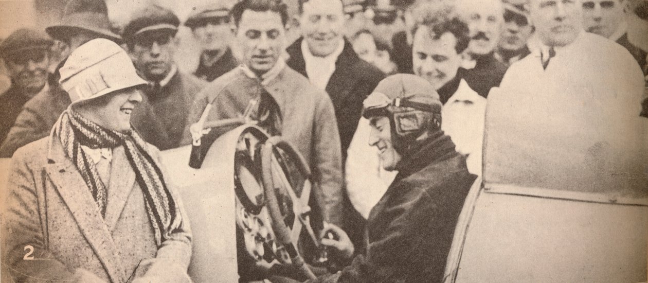 Montrant le mécanisme de conduite à des spectateurs intéressés, vers 1927, 1935 - Unbekannt
