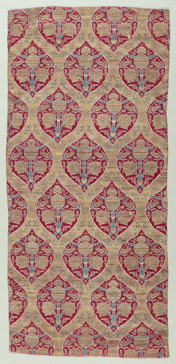 Fragments de brocart de soie et d