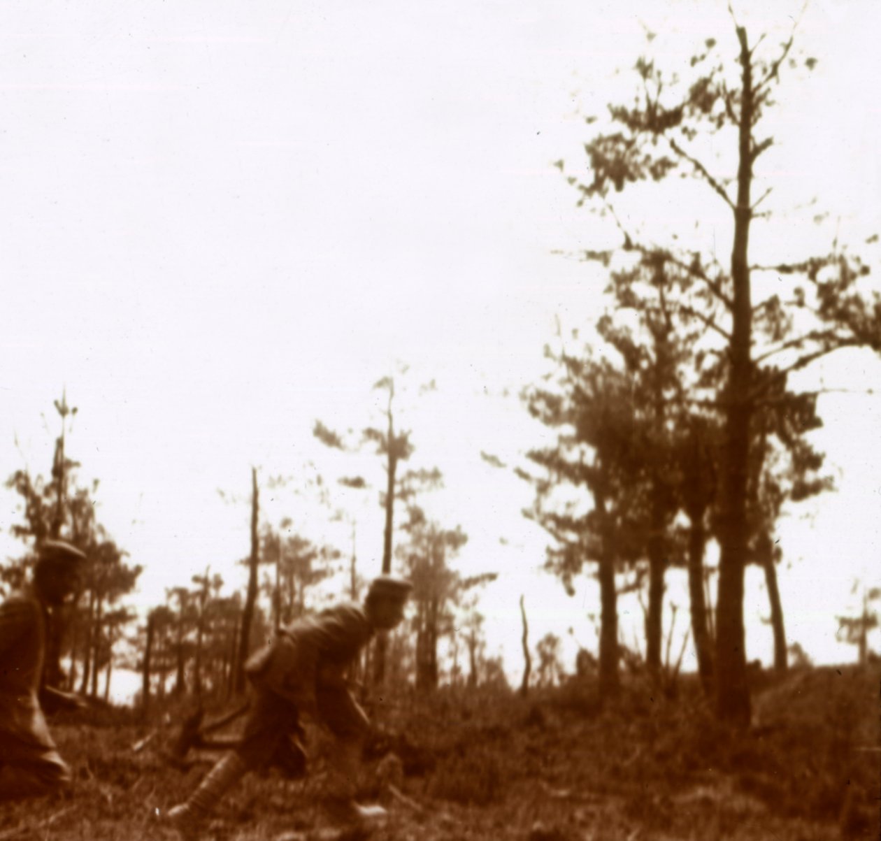 Soldats courant sur le champ de bataille - Unbekannt