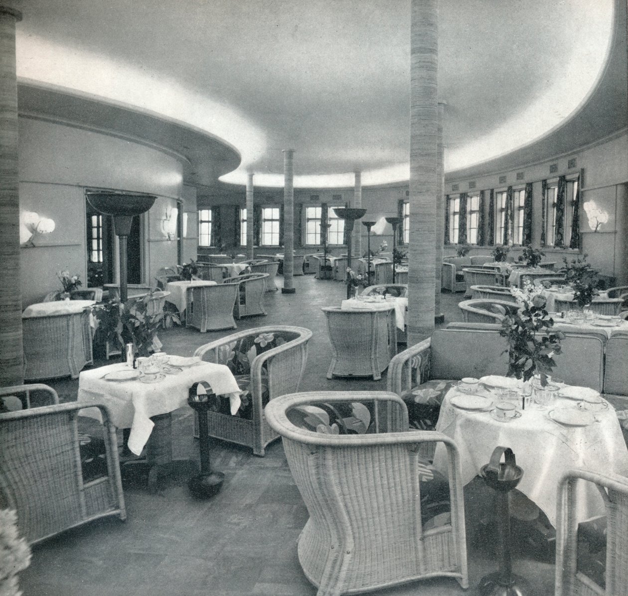 Le salon de thé du Conte Di Savoia, 1933 - Unbekannt