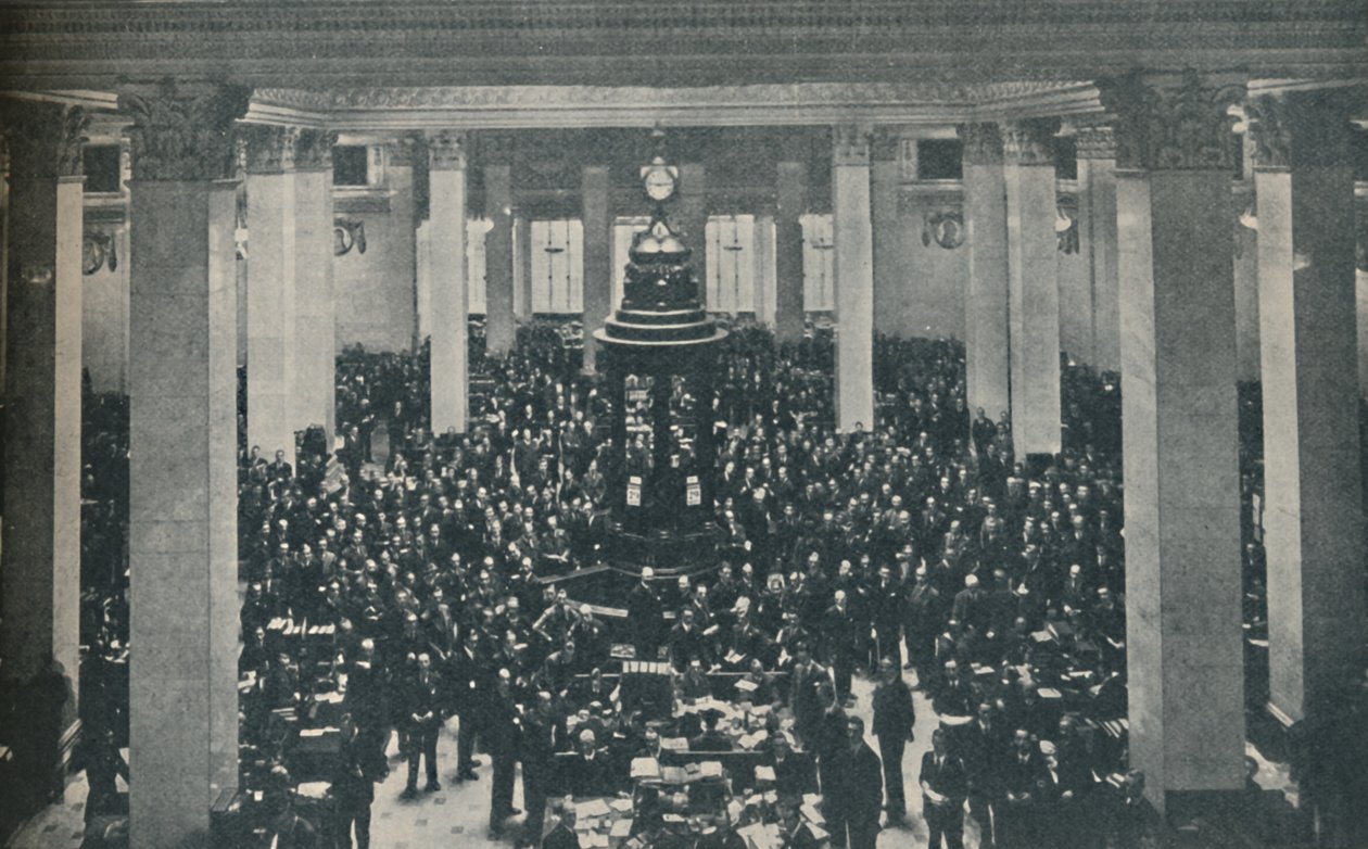 La salle de souscription chez Lloyds, avec le rostrum au centre, 1936 - Unbekannt
