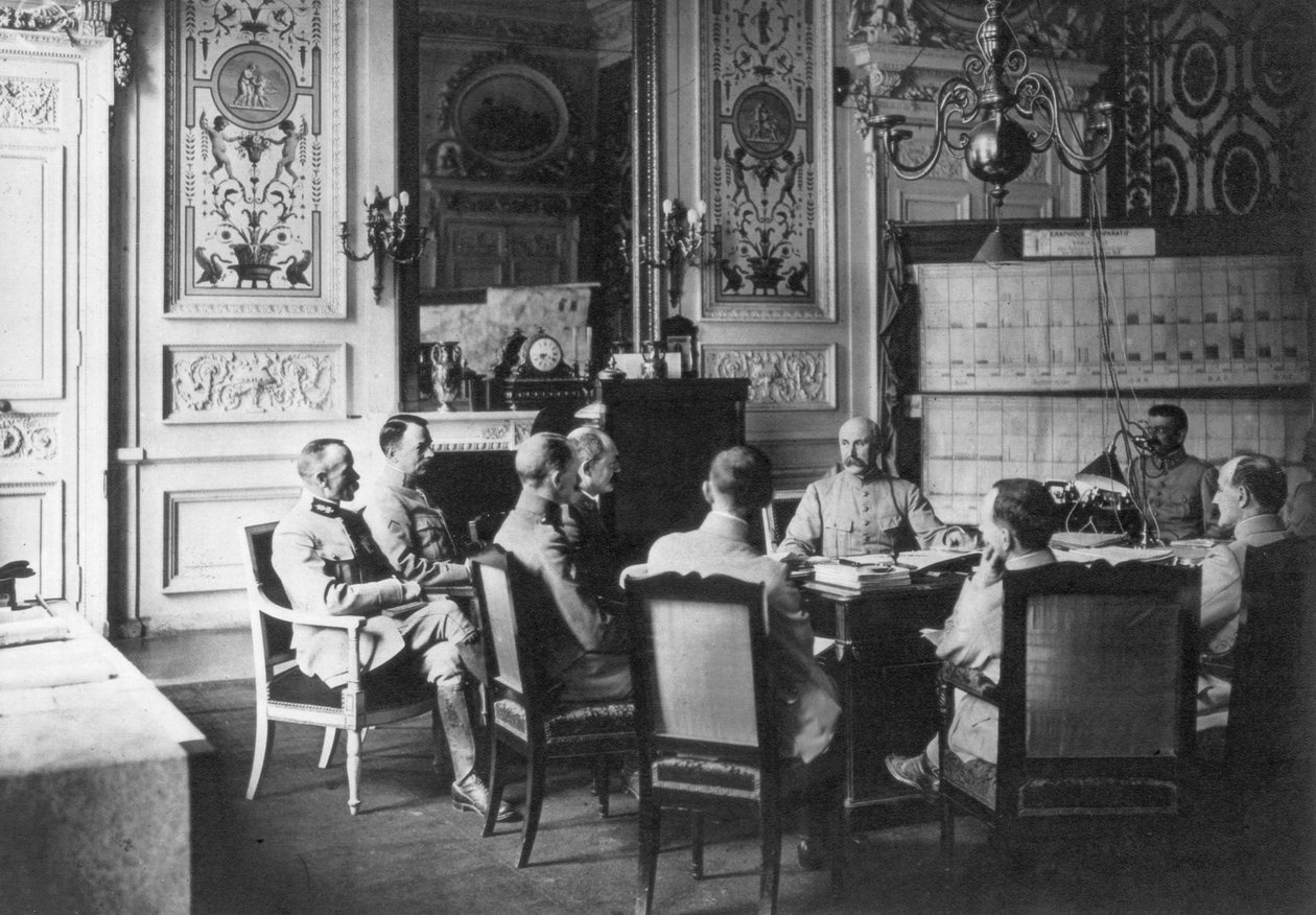 Le rapport quotidien dans le bureau du commandant en chef français, 1917 - Unbekannt