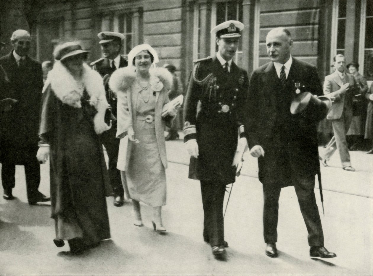 Leurs Majestés à Édimbourg pendant les célébrations du jubilé du roi George V, 1935, 1937 - Unbekannt