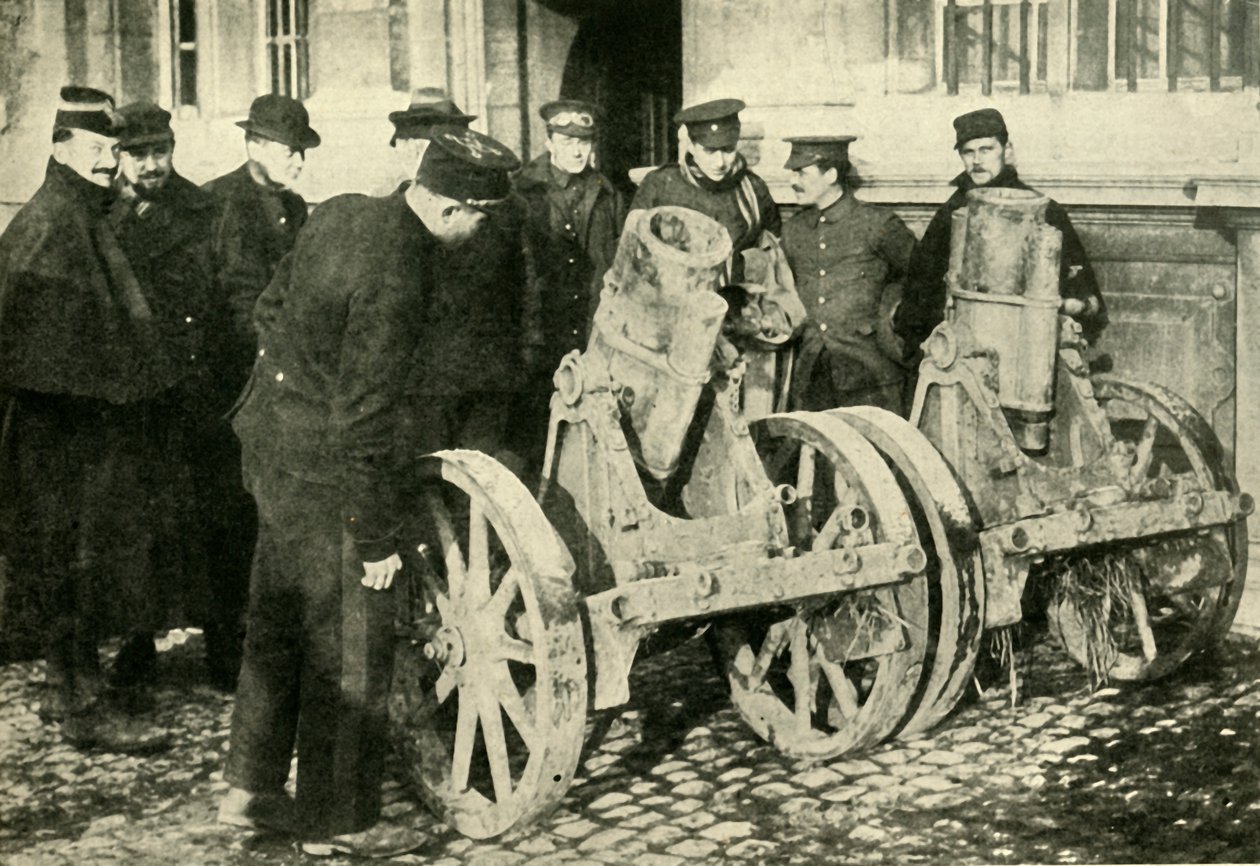 Mortiers de tranchée capturés aux Allemands, Première Guerre mondiale, 1914, vers 1920 - Unbekannt