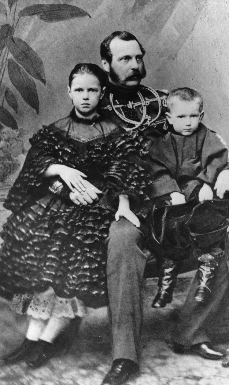 Tsar Alexandre II de Russie avec sa fille Maria et son fils Sergei, vers 1860-1862 - Unbekannt