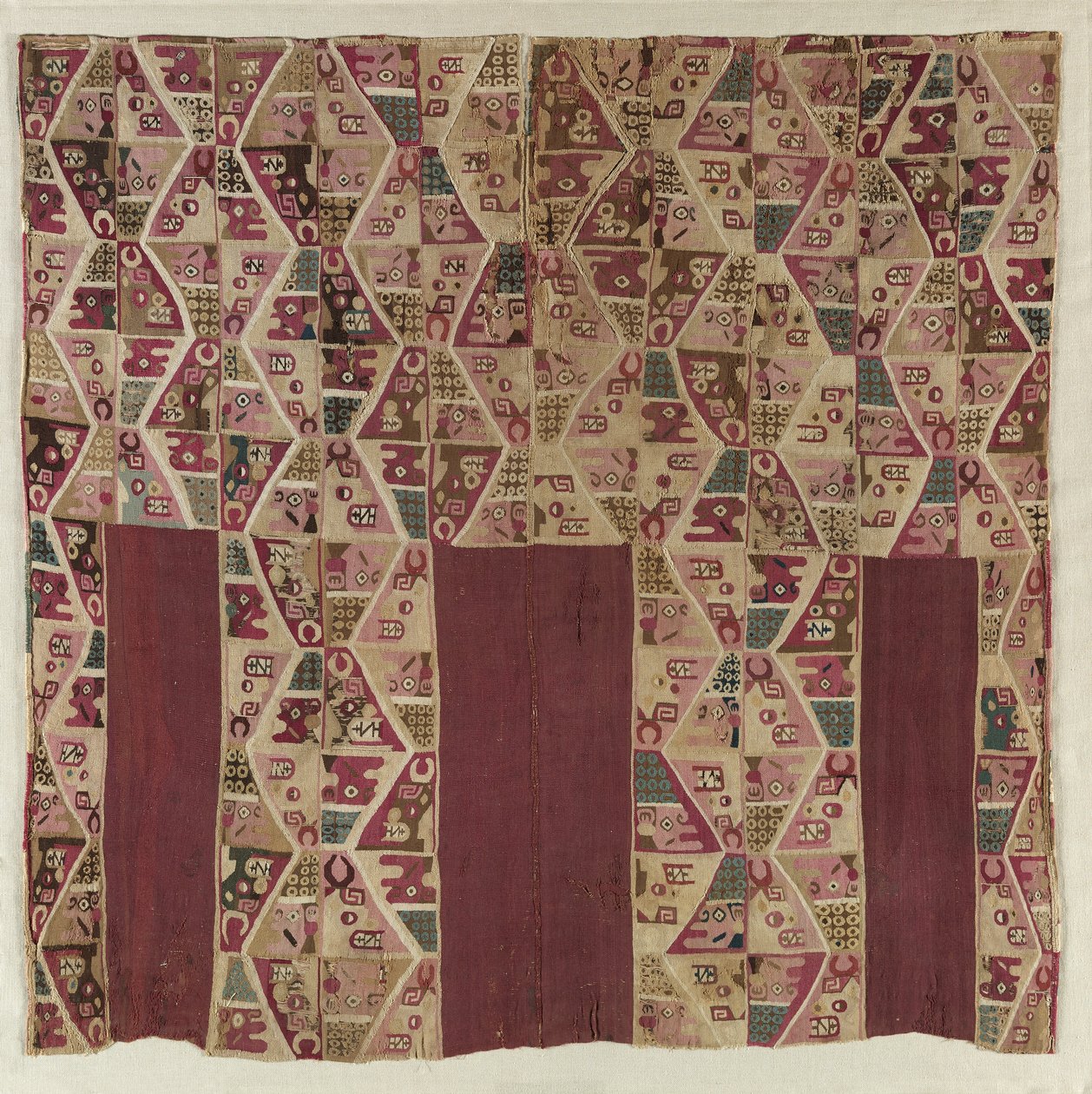 Tunique, vers 700-1100 - Unbekannt