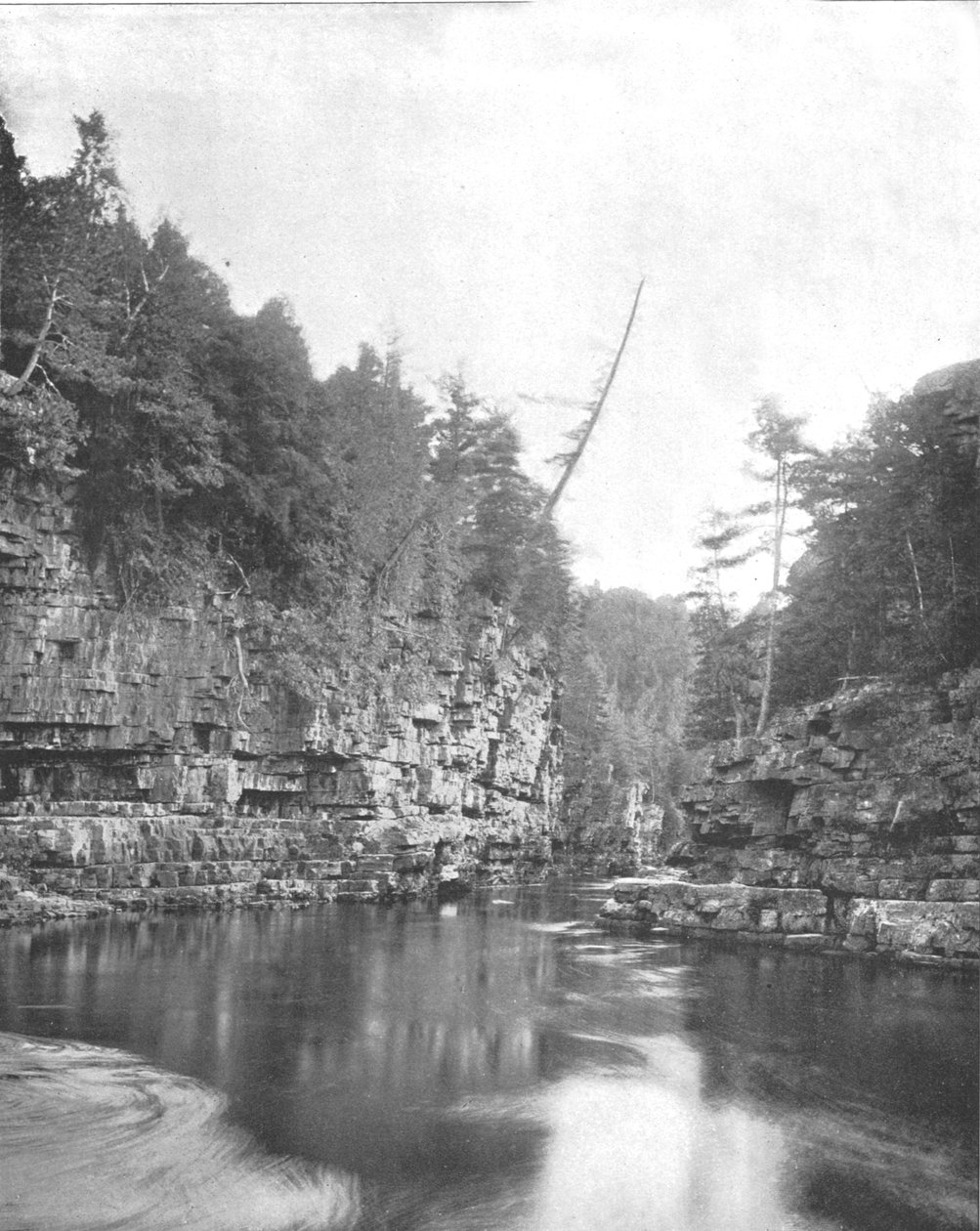Extrémité supérieure du Chasm Ausable, Adirondacks, État de New York, USA, vers 1900 - Unbekannt