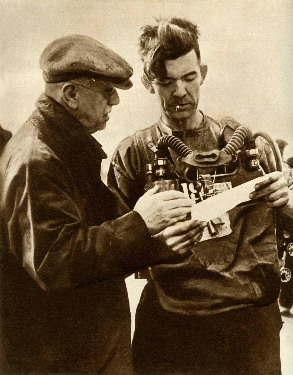 Volontaire allant récupérer des corps dans la catastrophe de la mine de Gresford, Pays de Galles, 1935 - Unbekannt